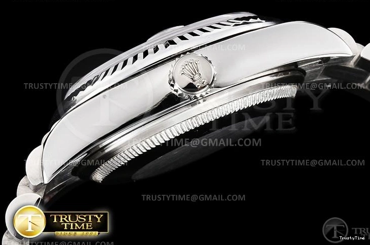 0330 UrbanStyle RMDJ0251B – DJ Midsize 31mm 818